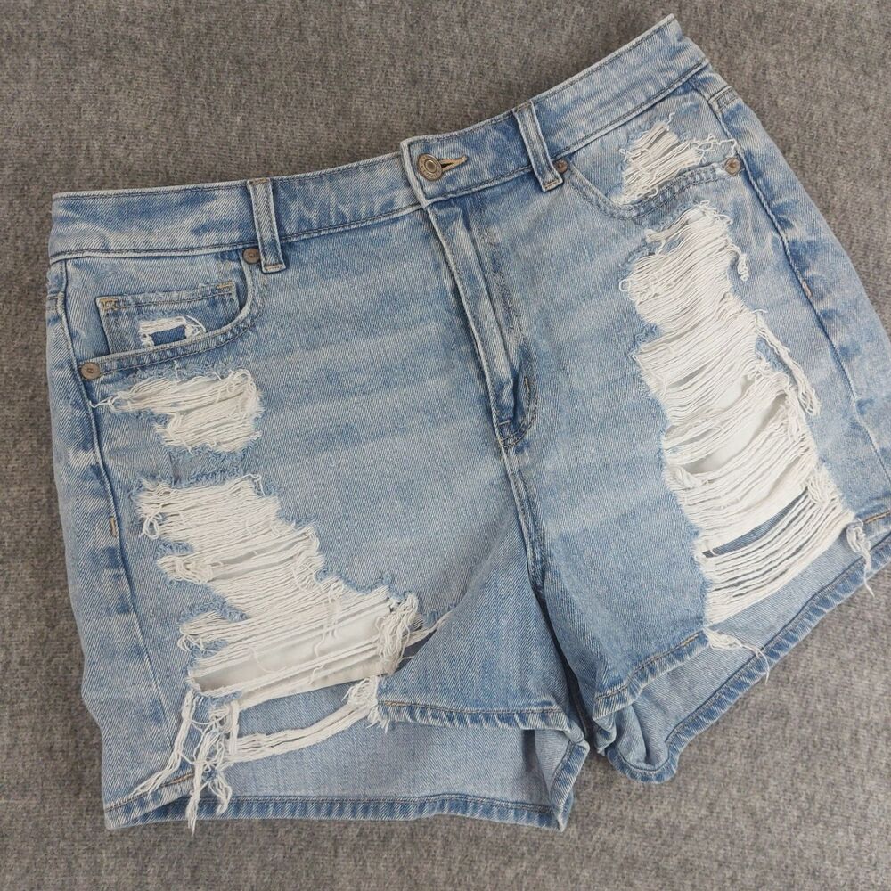 American Eagle Mom Shorts Distressed Denim Womens Size 10 Light Wash Frayed
